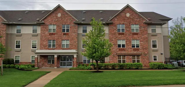 $849 | 7550 Page Avenue, St. Louis, MO 63133