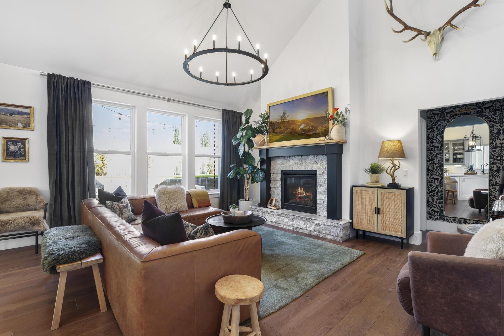 382 Winterberry Loop Hailey, ID 83333 - Photo 5 of 43 Living Room