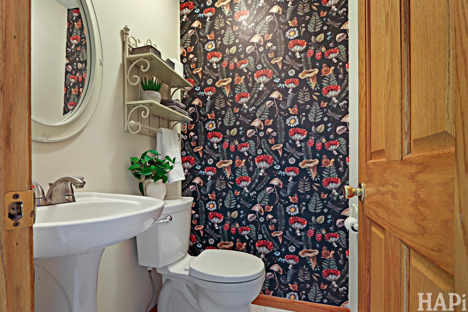 33254 North Cove Road Grayslake, IL 60030 - Photo 10 of 48 a bathroom with a toilet sink and mirror