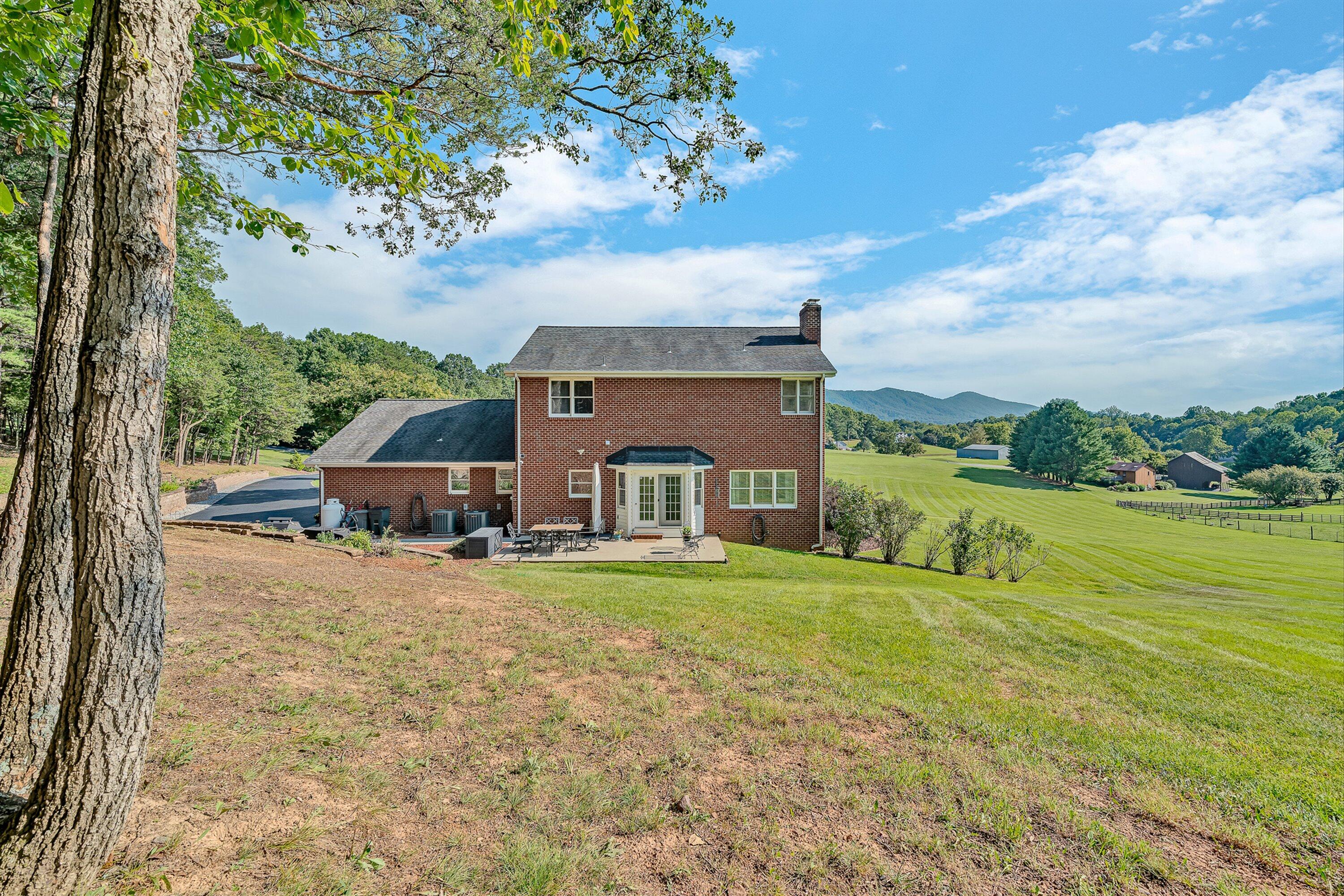 46 Old Church Lane Blue Ridge, VA 24064 - Photo 52 of 65 56-VM-05613