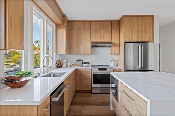 $2,799,000 | 842 Clearfield Drive, Millbrae, CA 94030