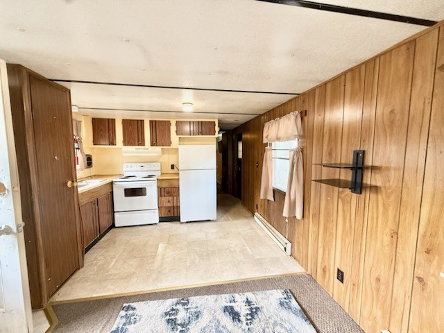 836 Forest Park Middletown, RI 02842 - Photo 5 of 9