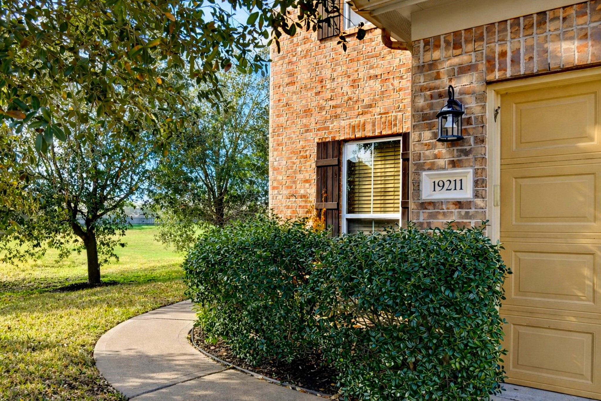 19211 Side Way Tomball, TX 77375 - Photo 5 of 37
