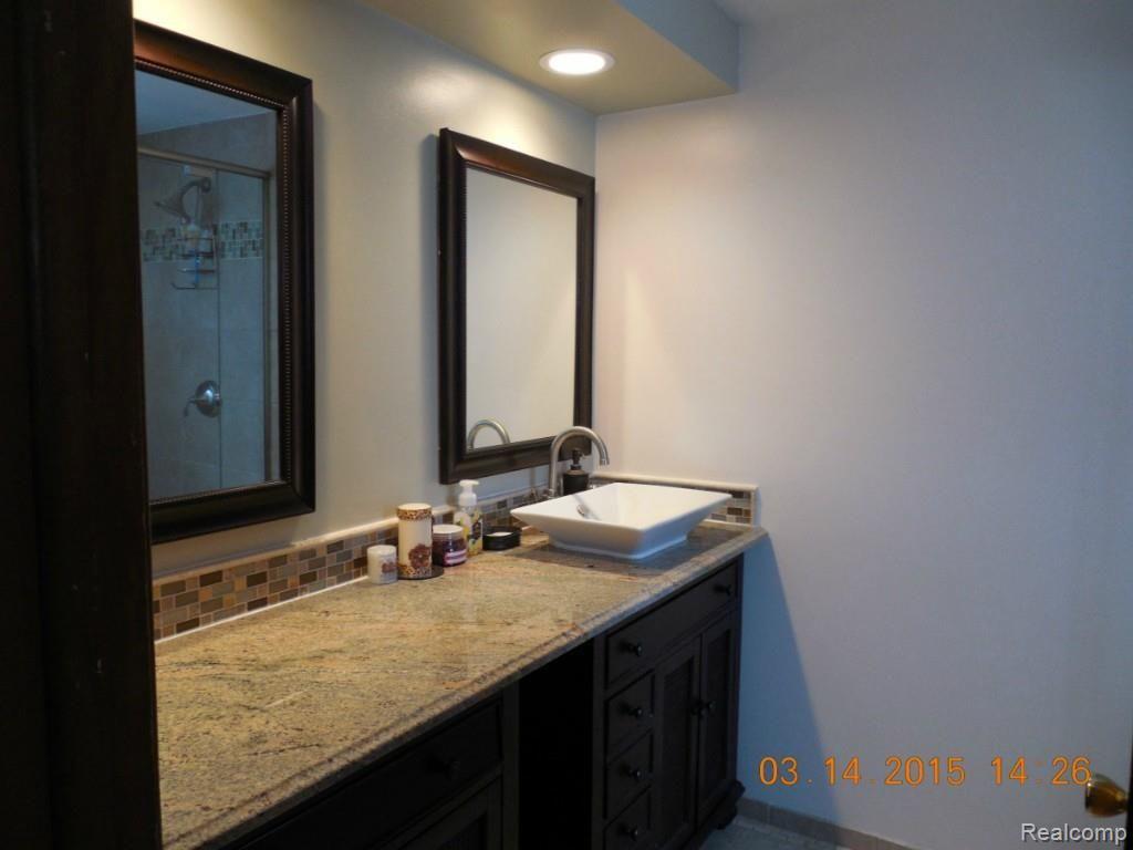 29064 Raleigh Road Farmington Hills, MI 48336 - Photo 11 of 16