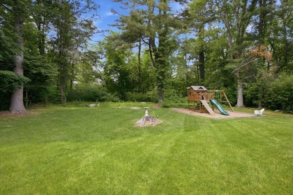85 Lewis Avenue Walpole, MA 02081 - Photo 34 of 39