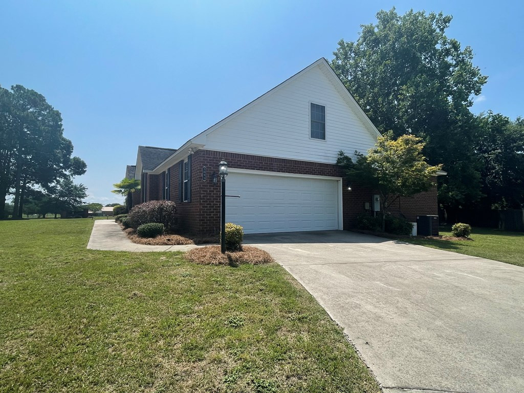 3095 Foxcroft Circle Sumter, SC 29154 - Photo 4 of 41