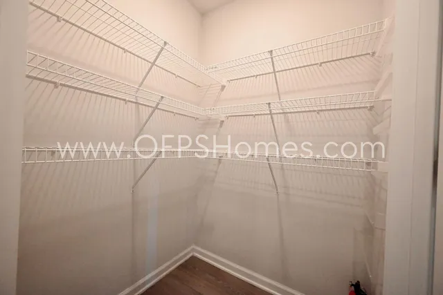 $1,995 | 4664 Honor Guard Way, Crestview, FL 32539