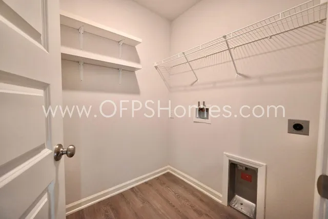 $1,995 | 4664 Honor Guard Way, Crestview, FL 32539