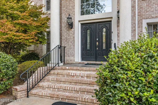 $999,000 | 119 Cape Fear Drive, Chocowinity, NC 27817