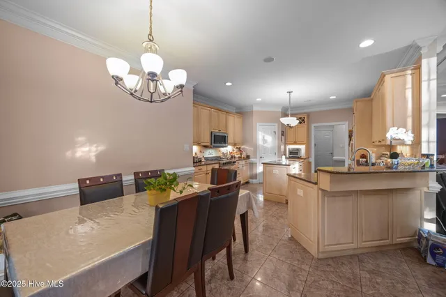 $999,000 | 119 Cape Fear Drive, Chocowinity, NC 27817