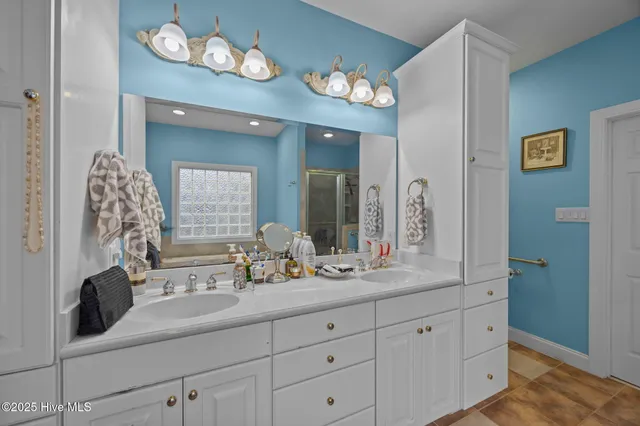 $999,000 | 119 Cape Fear Drive, Chocowinity, NC 27817