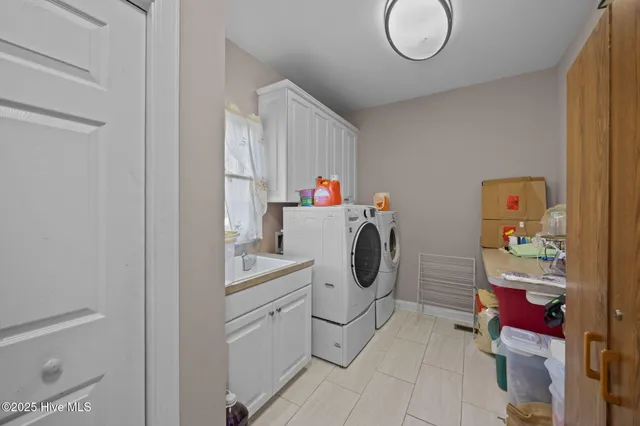 $999,000 | 119 Cape Fear Drive, Chocowinity, NC 27817