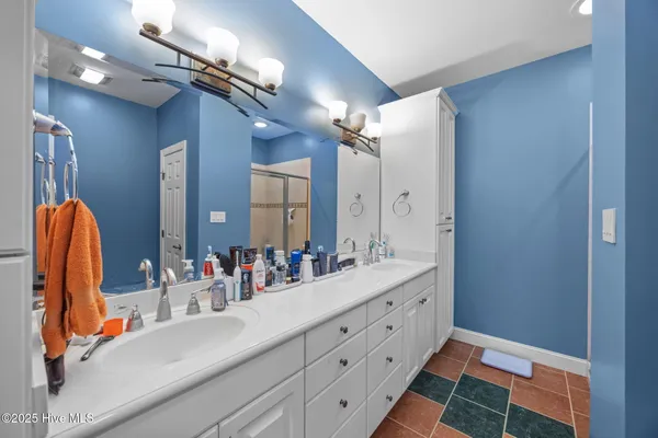 $999,000 | 119 Cape Fear Drive, Chocowinity, NC 27817