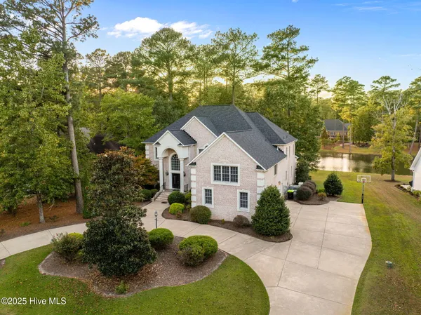 $999,000 | 119 Cape Fear Drive, Chocowinity, NC 27817