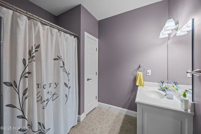 $999,000 | 119 Cape Fear Drive, Chocowinity, NC 27817