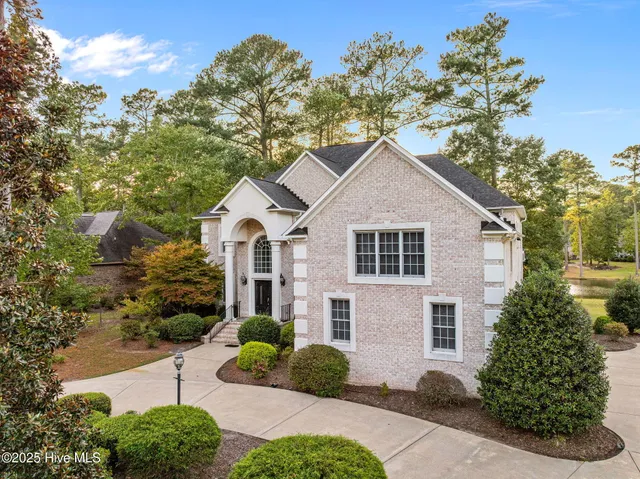 $999,000 | 119 Cape Fear Drive, Chocowinity, NC 27817