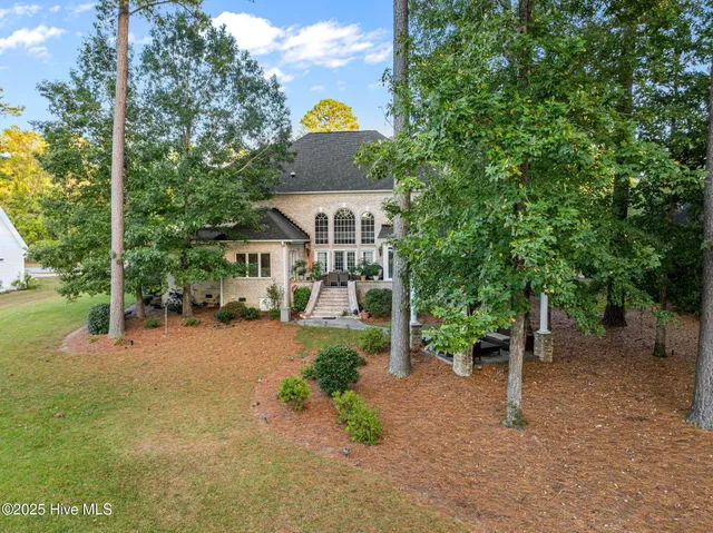 $999,000 | 119 Cape Fear Drive, Chocowinity, NC 27817