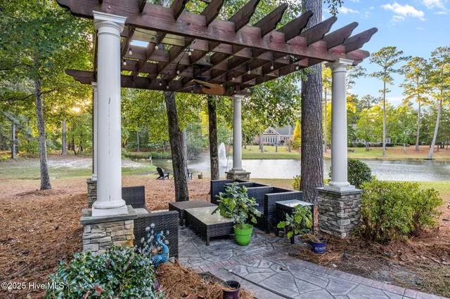 $999,000 | 119 Cape Fear Drive, Chocowinity, NC 27817