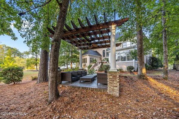 $999,000 | 119 Cape Fear Drive, Chocowinity, NC 27817