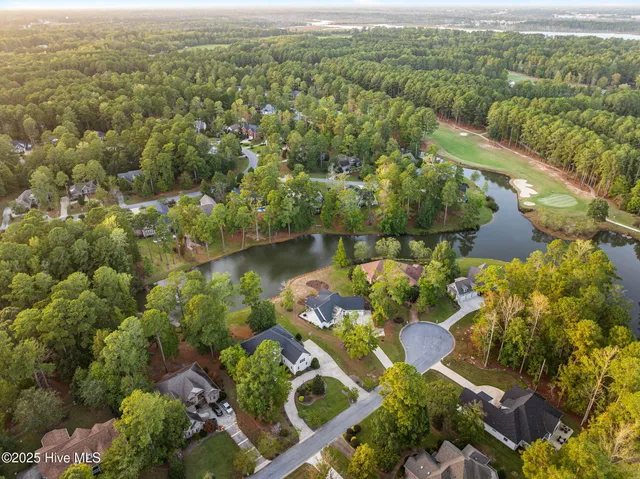$999,000 | 119 Cape Fear Drive, Chocowinity, NC 27817
