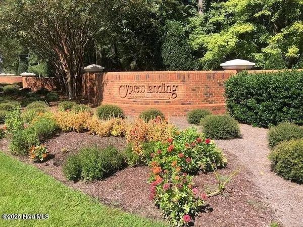 $999,000 | 119 Cape Fear Drive, Chocowinity, NC 27817