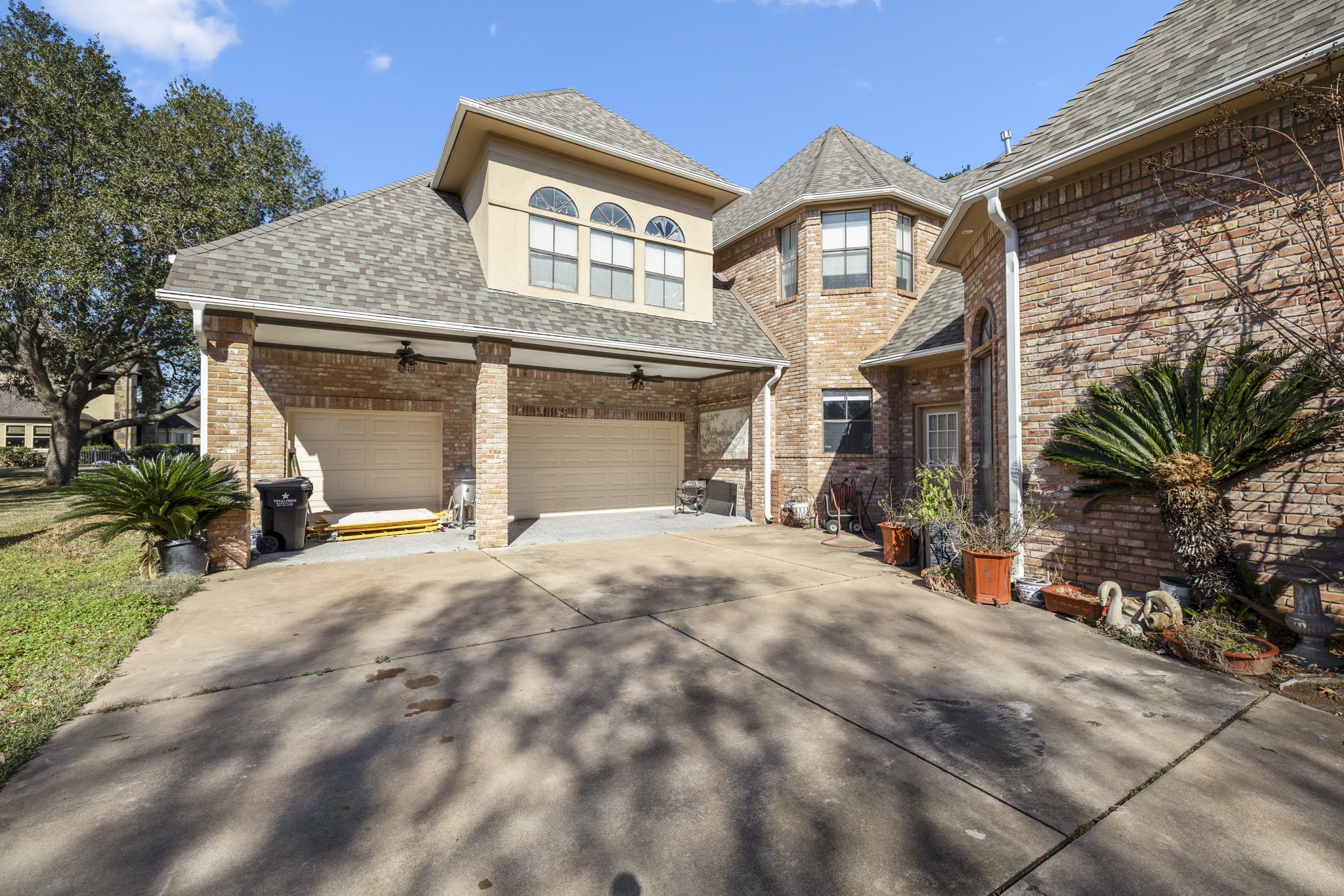 5107 Waterbeck Street Fulshear, TX 77441 - Photo 2 of 30 a front view of a house with a yard