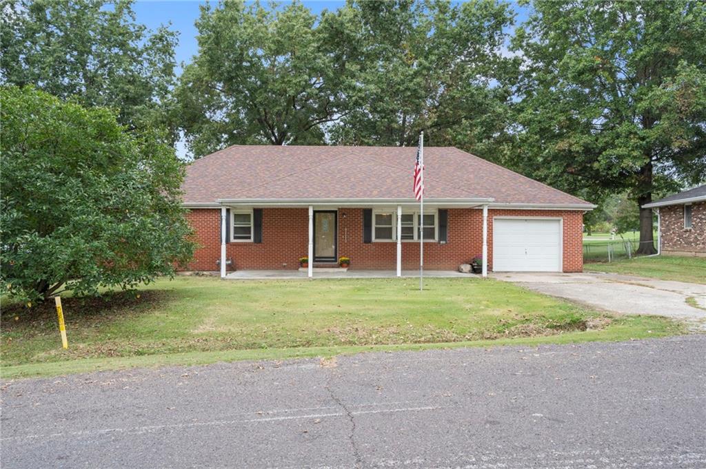 108 South Maple Street Sweet Springs, MO 65351 - Photo 1 of 52