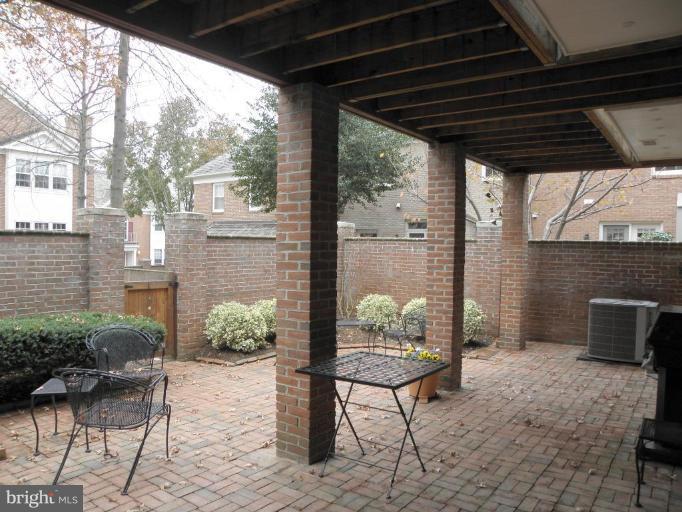 8042 Rising Ridge Road Bethesda, MD 20817 - Photo 22 of 23 Patio