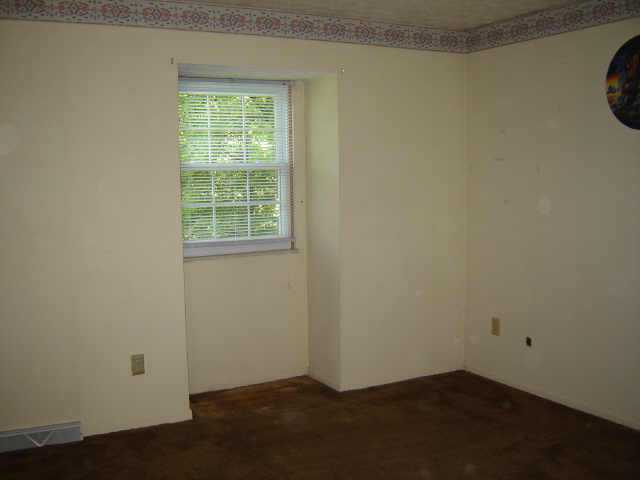 2742 Petzinger Road Columbus, OH 43209 - Photo 4 of 5 Gallery Image 4