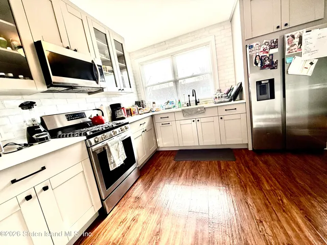 $759,000 | 71 Dongan Avenue | Castleton Corners