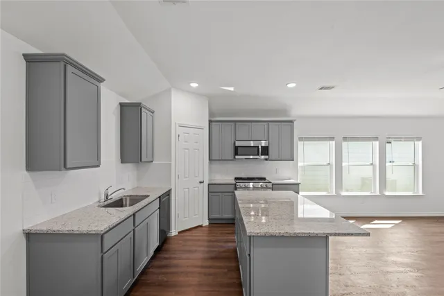 $246,000 | 510 Oak Chase Avenue, Dayton, TX 77535