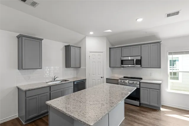 $246,000 | 510 Oak Chase Avenue, Dayton, TX 77535