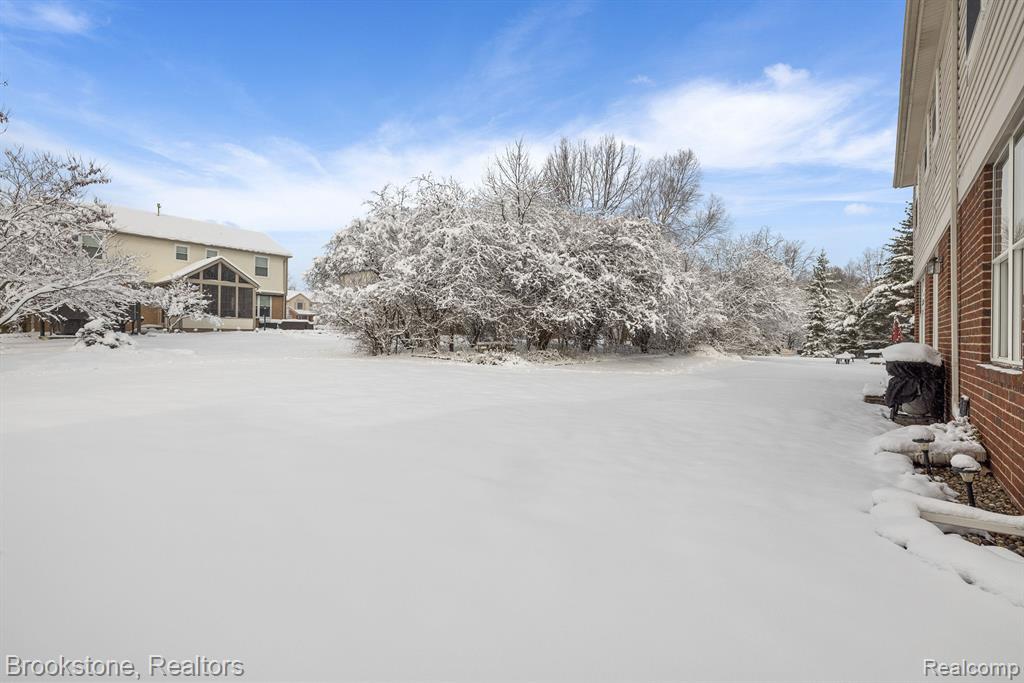 2738 Long Meadow Lane Rochester Hills, MI 48307 - Photo 53 of 64