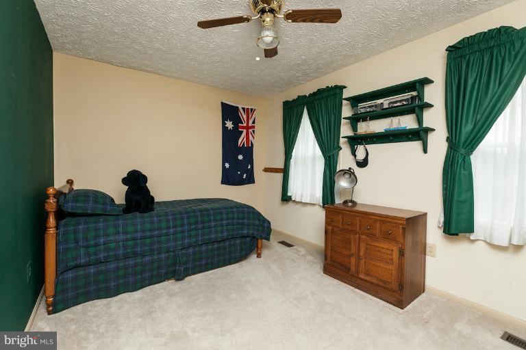 907 Metfield Road Baltimore, MD 21286 - Photo 15 of 26 Bedroom