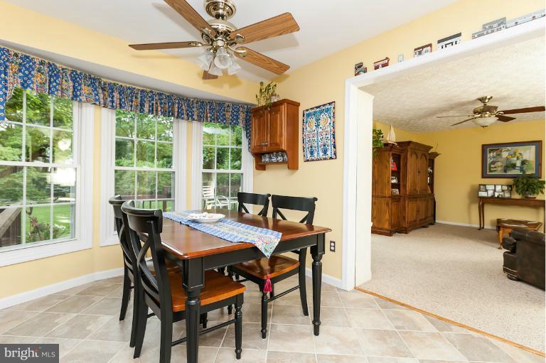 907 Metfield Road Baltimore, MD 21286 - Photo 4 of 26 Kitchen