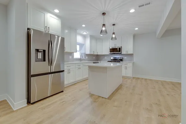 $3,740 | 1746 North California Avenue, Unit CH, Chicago, IL 60647