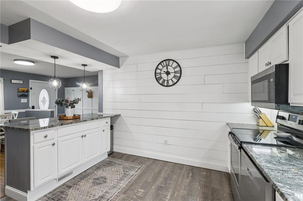 9 Rose Street Eighty Four, PA 15330 - Photo 11 of 33