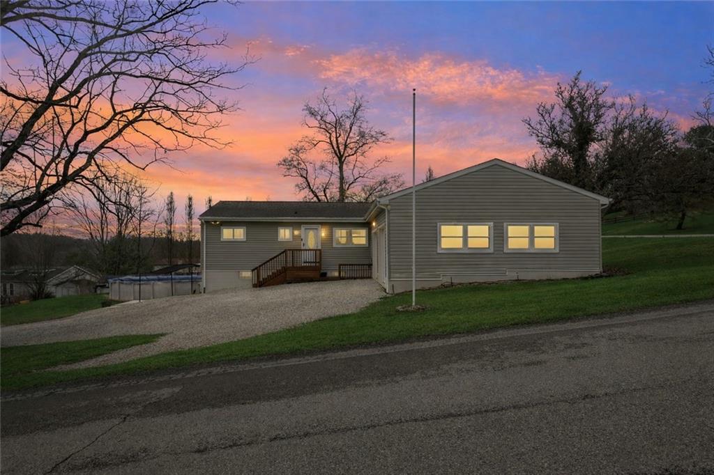 9 Rose Street Eighty Four, PA 15330 - Photo 2 of 33