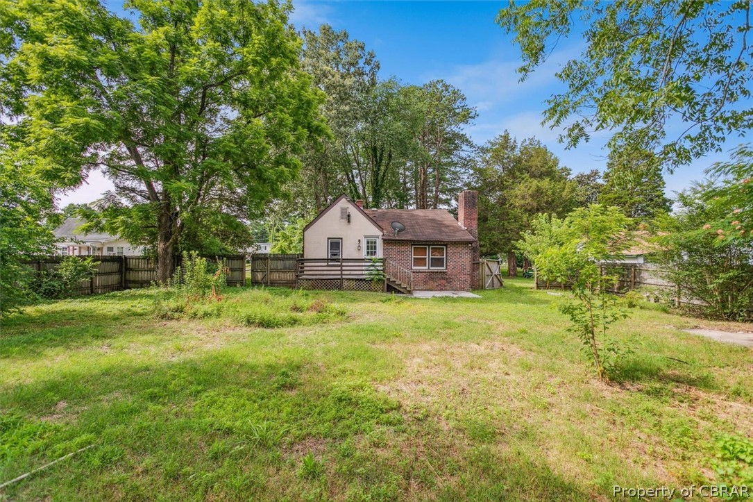 6725 Fields Landing Road Hayes, VA 23072 - Photo 6 of 25 Huge fully fenced back yard