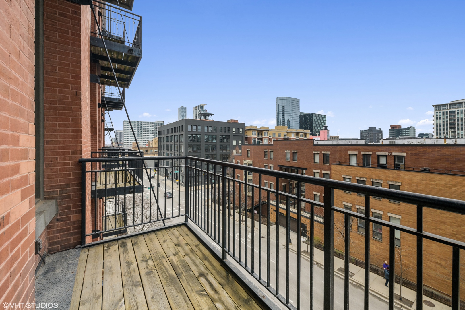 616 West Fulton Street, Unit 408 Chicago, IL 60661 - Photo 14 of 14 a view of city from a balcony