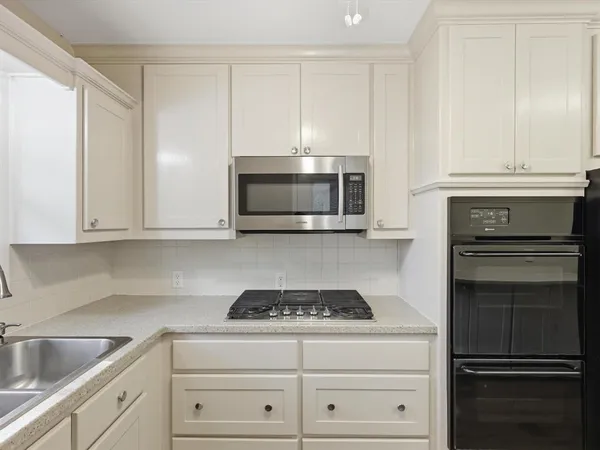 $269,000 | 2210 Robinwood Lane, Denton, TX 76209