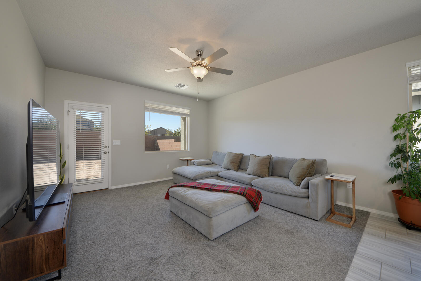 4886 Sandia Peak Road Northeast Rio Rancho, NM 87144 - Photo 14 of 33 Gallery Image 14