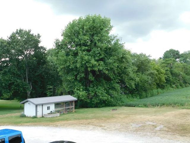 $209,900 | 4592 East State Road 160, Salem, IN 47167