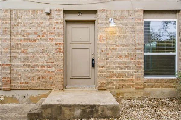 $1,500 | 1313 Southport Drive, Unit D, Austin, TX 78704