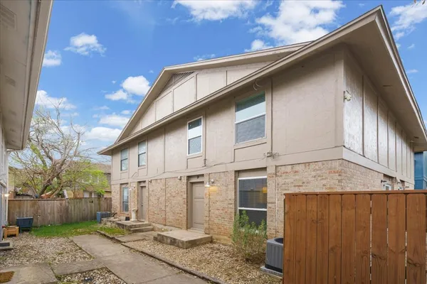 $1,500 | 1313 Southport Drive, Unit D, Austin, TX 78704