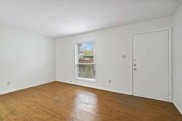 $1,500 | 1313 Southport Drive, Unit D, Austin, TX 78704