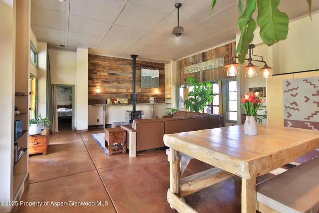 $995,000 | 10491 54 7/10 Road, Molina, CO 81646