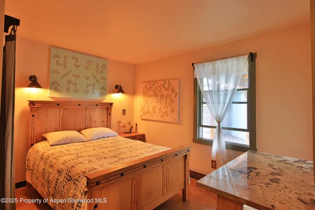 $995,000 | 10491 54 7/10 Road, Molina, CO 81646