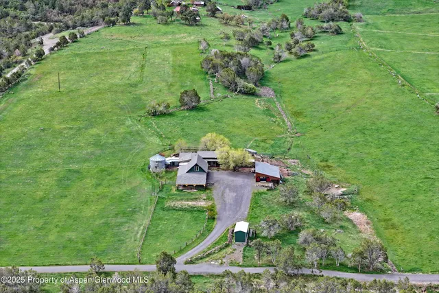 $995,000 | 10491 54 7/10 Road, Molina, CO 81646