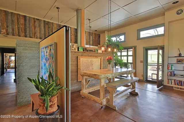 $995,000 | 10491 54 7/10 Road, Molina, CO 81646